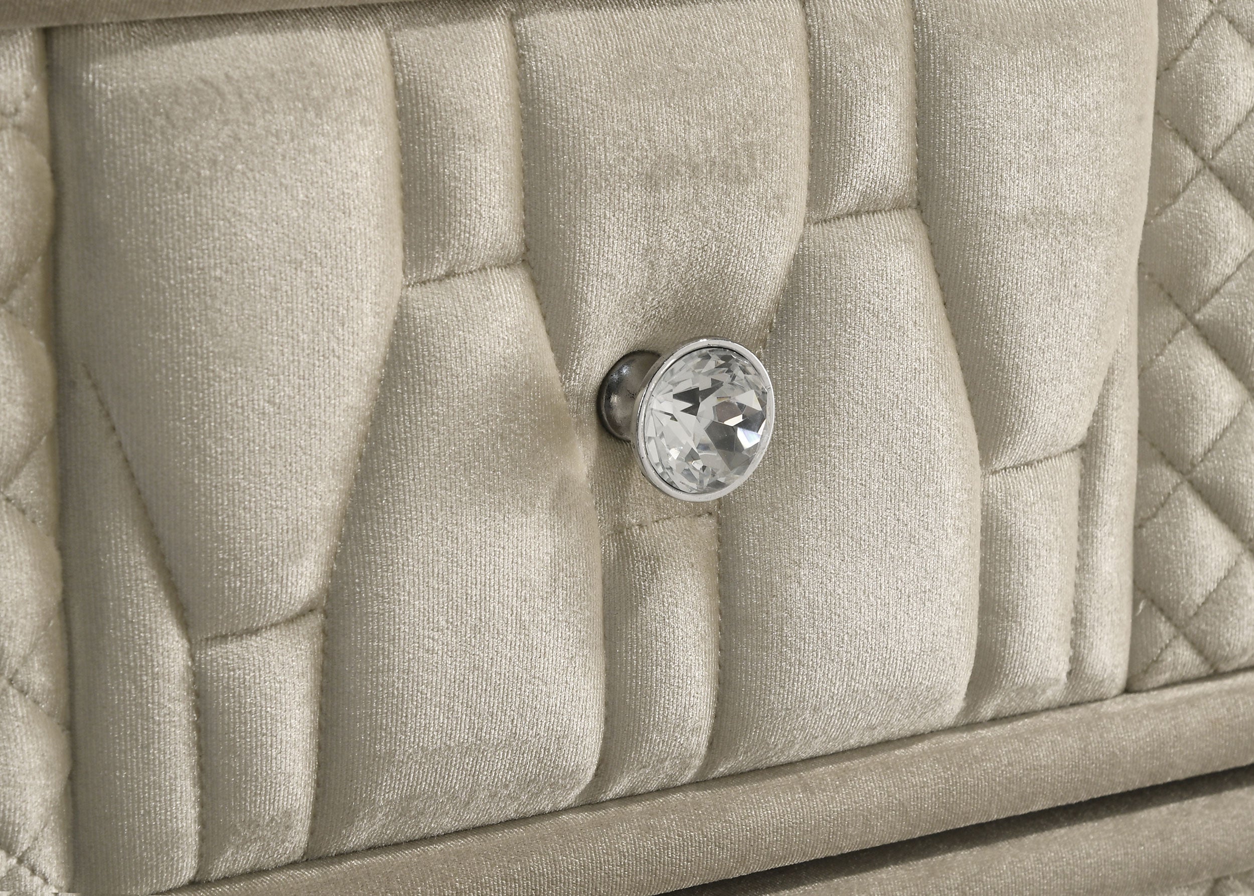 Lorient LED Dresser with Flame Visualizer