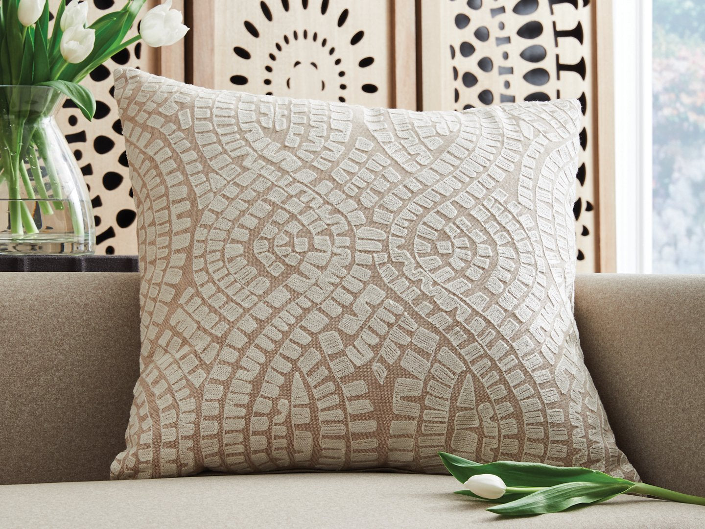 Cortlen Pillow (Set of 4)
