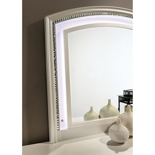 Maddie Queen Bedroom Set