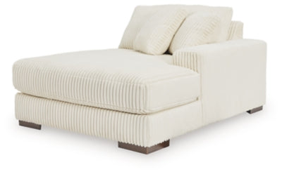 Lindyn Sectional with Chaise
