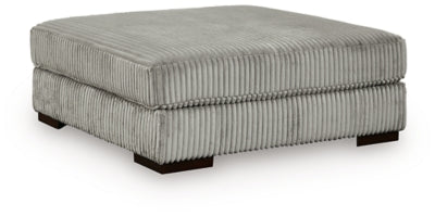 Lindyn Living Room Set