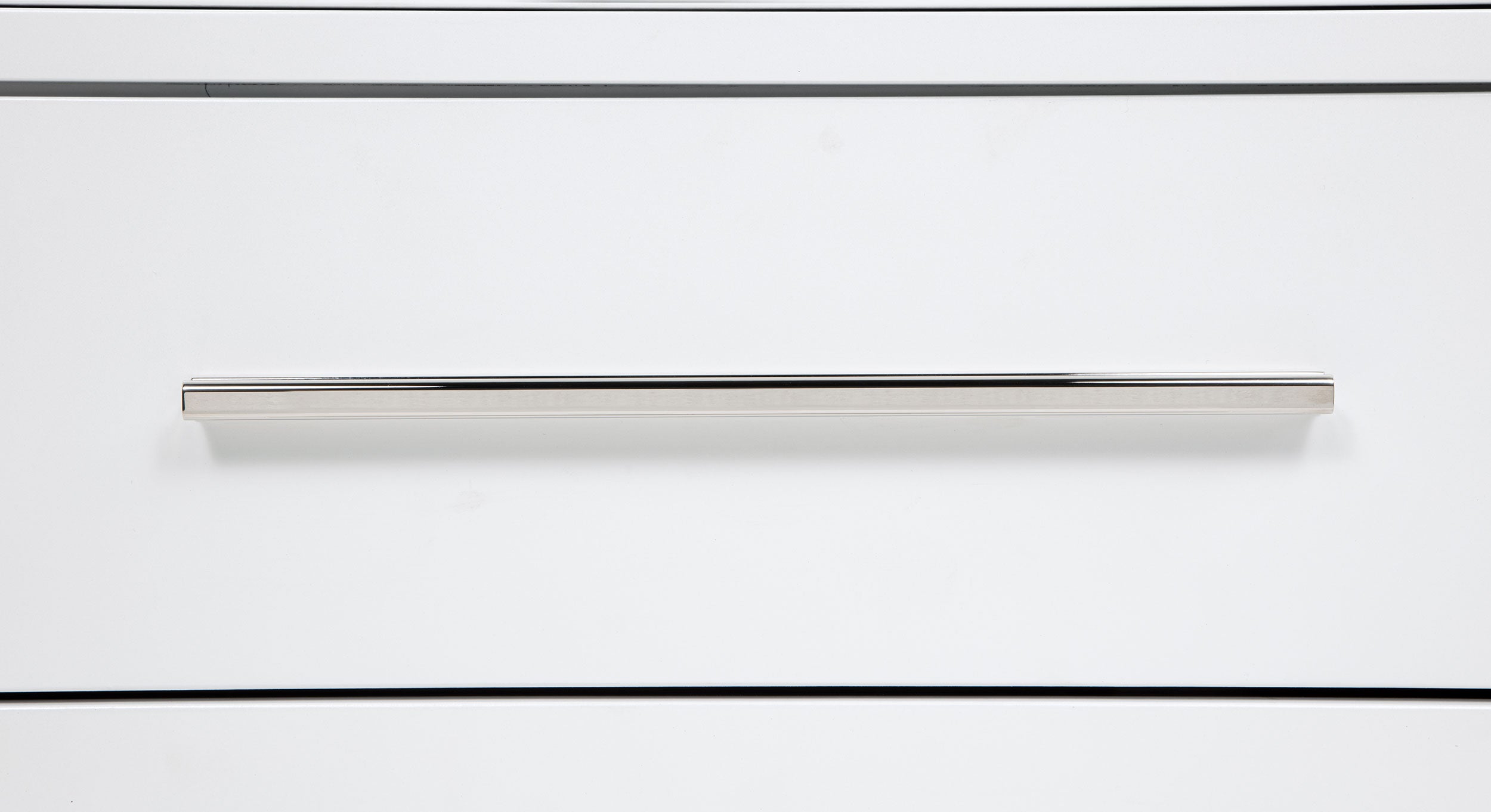 Gracemont Chest of Drawers