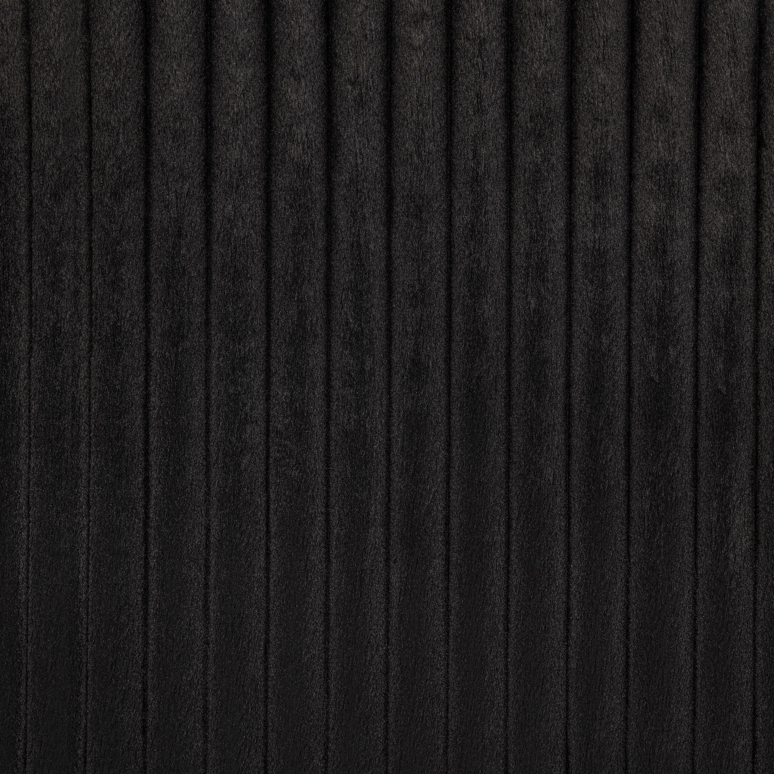 Centergrove Wingback TV Bed