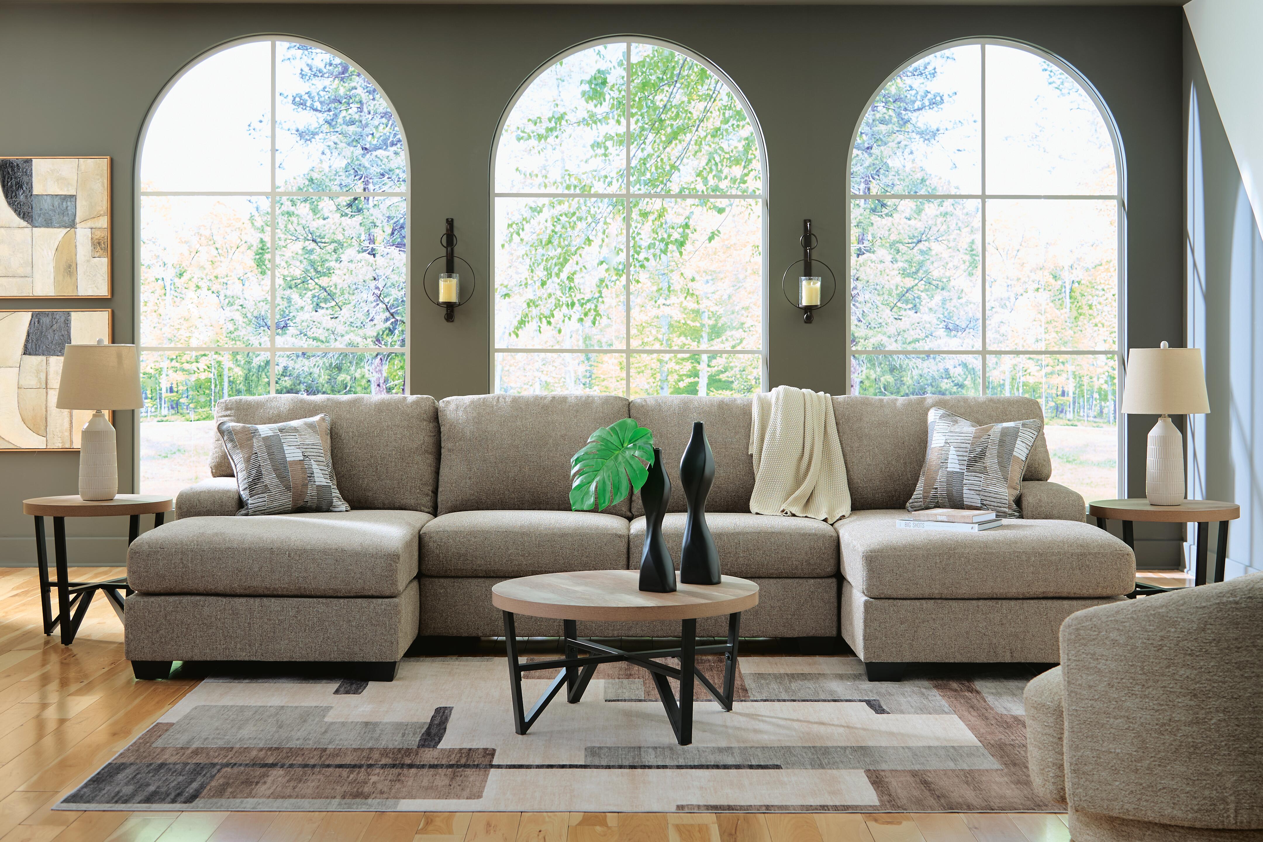 Newellen Sectional with Chaise