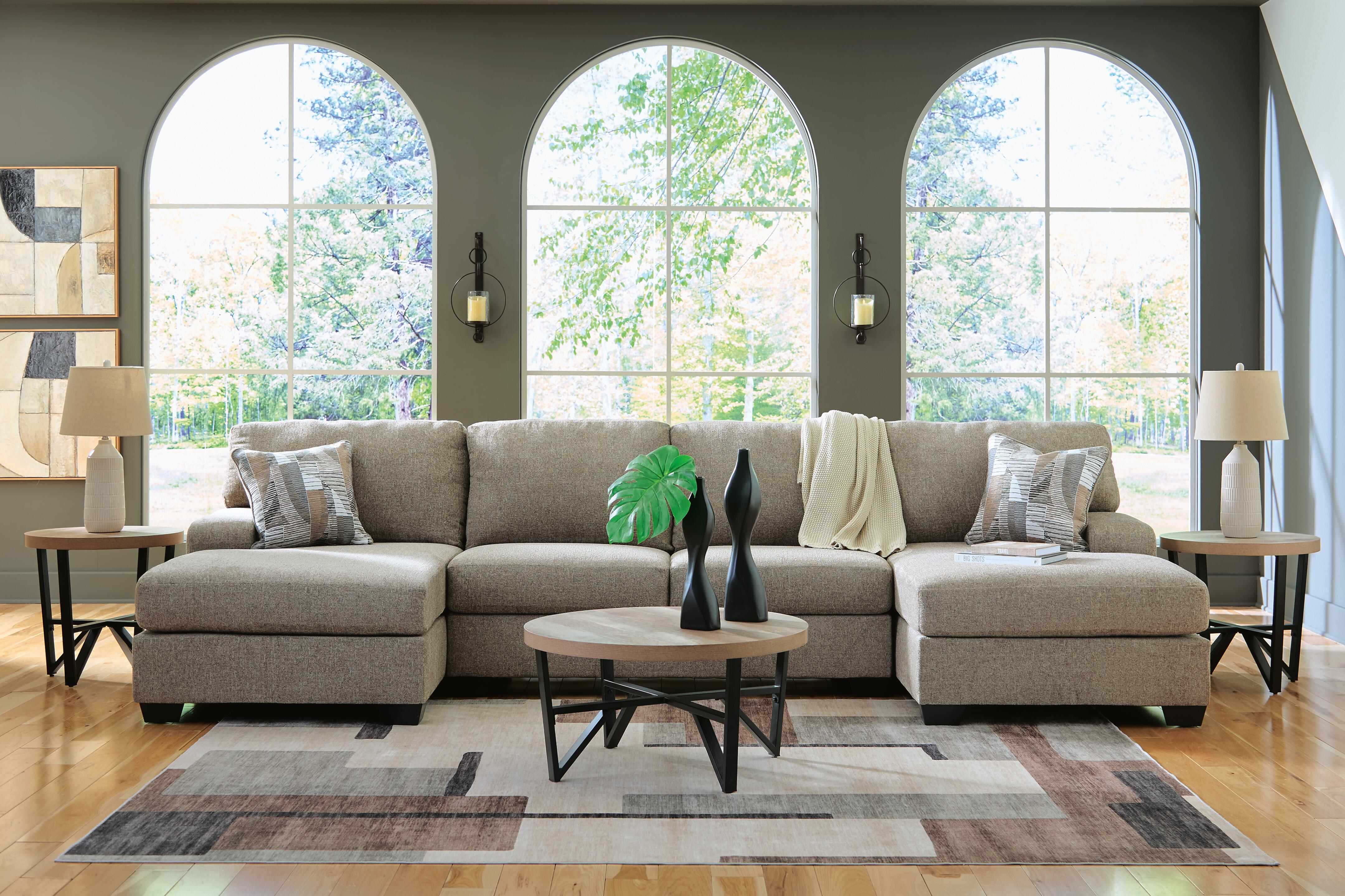Newellen Sectional with Chaise