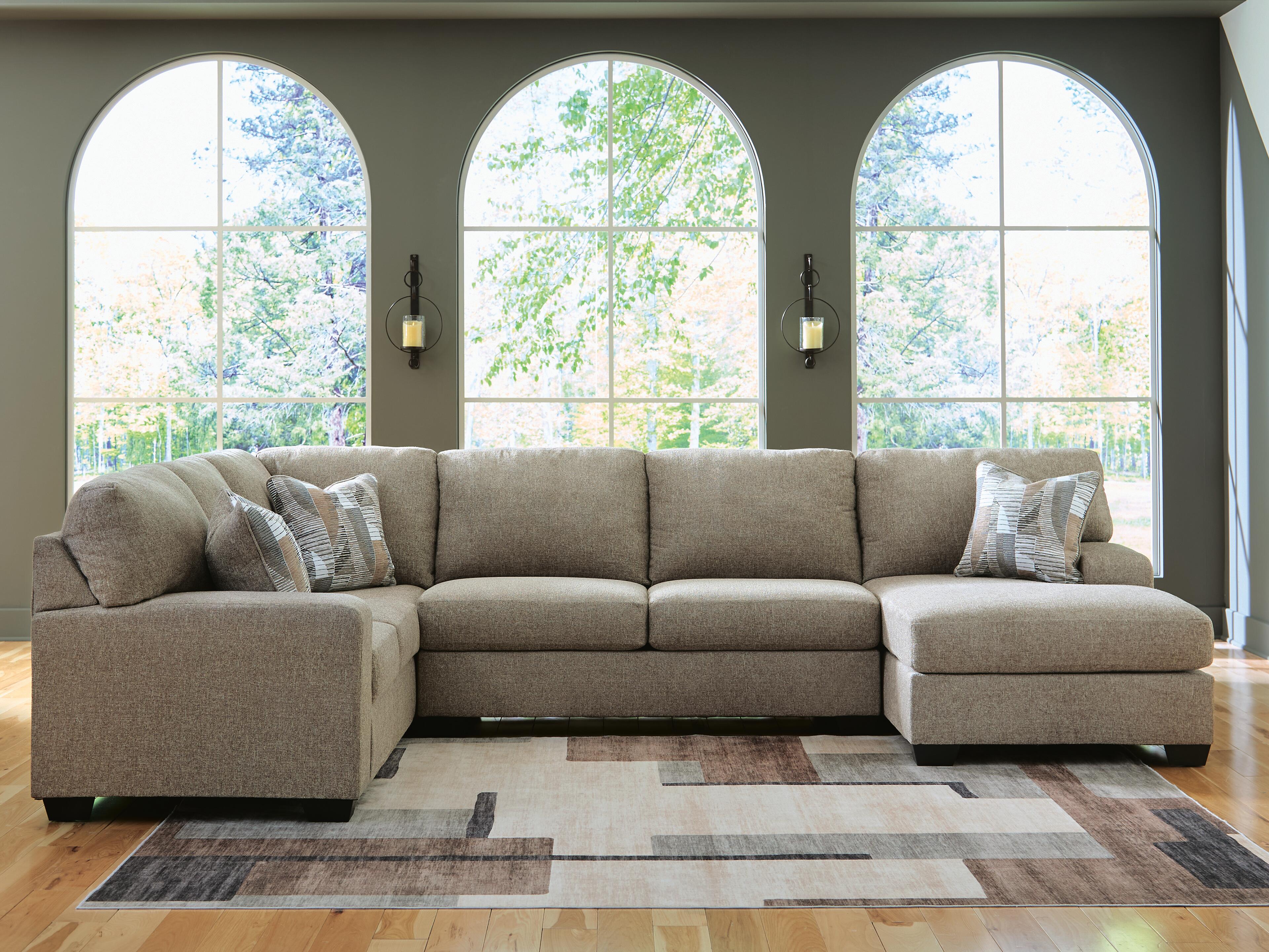 Newellen Sectional with Chaise