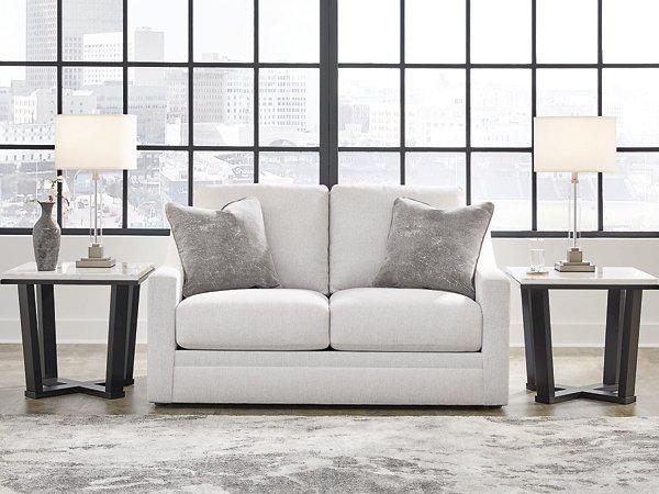 Maitelynn Loveseat