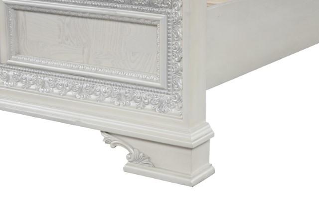 Stella Mia 4 Pc 5 Pc Queen Bedroom Set White